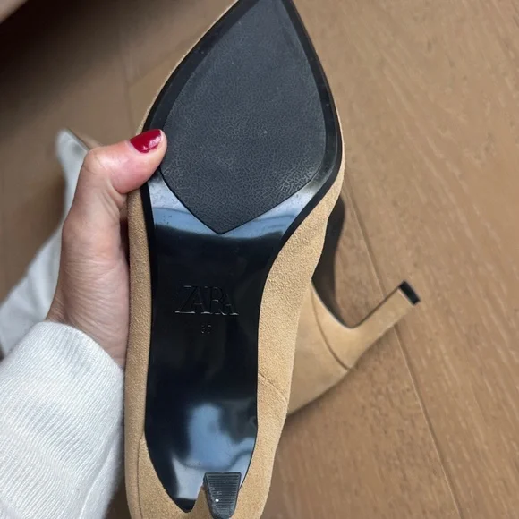 NEW! Zara Beige Heeled Boots - Picture 4 of 5